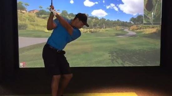 伍兹周三发挥杆视频证明自己挺好